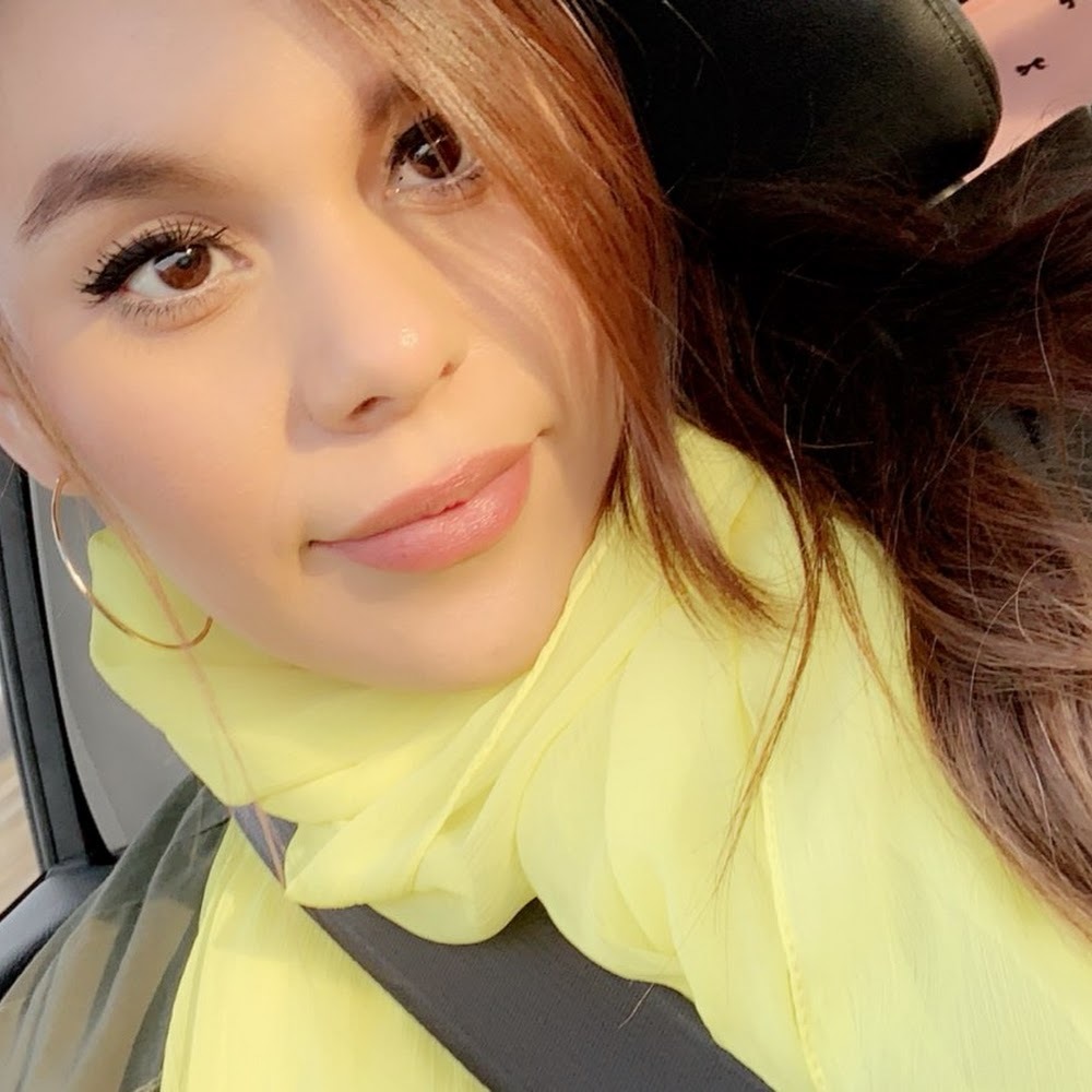 Meet your Posher, Briana